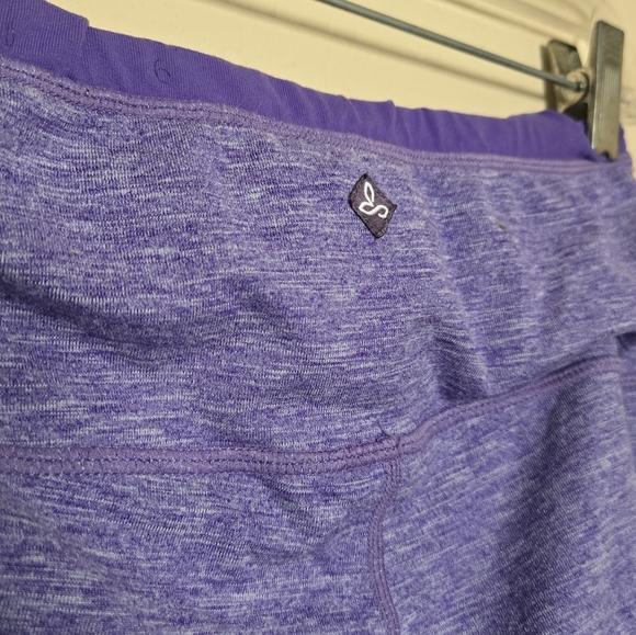 Prana Tori Capri Purple Athletic Leggings Size Medium - Picture 6 of 11
